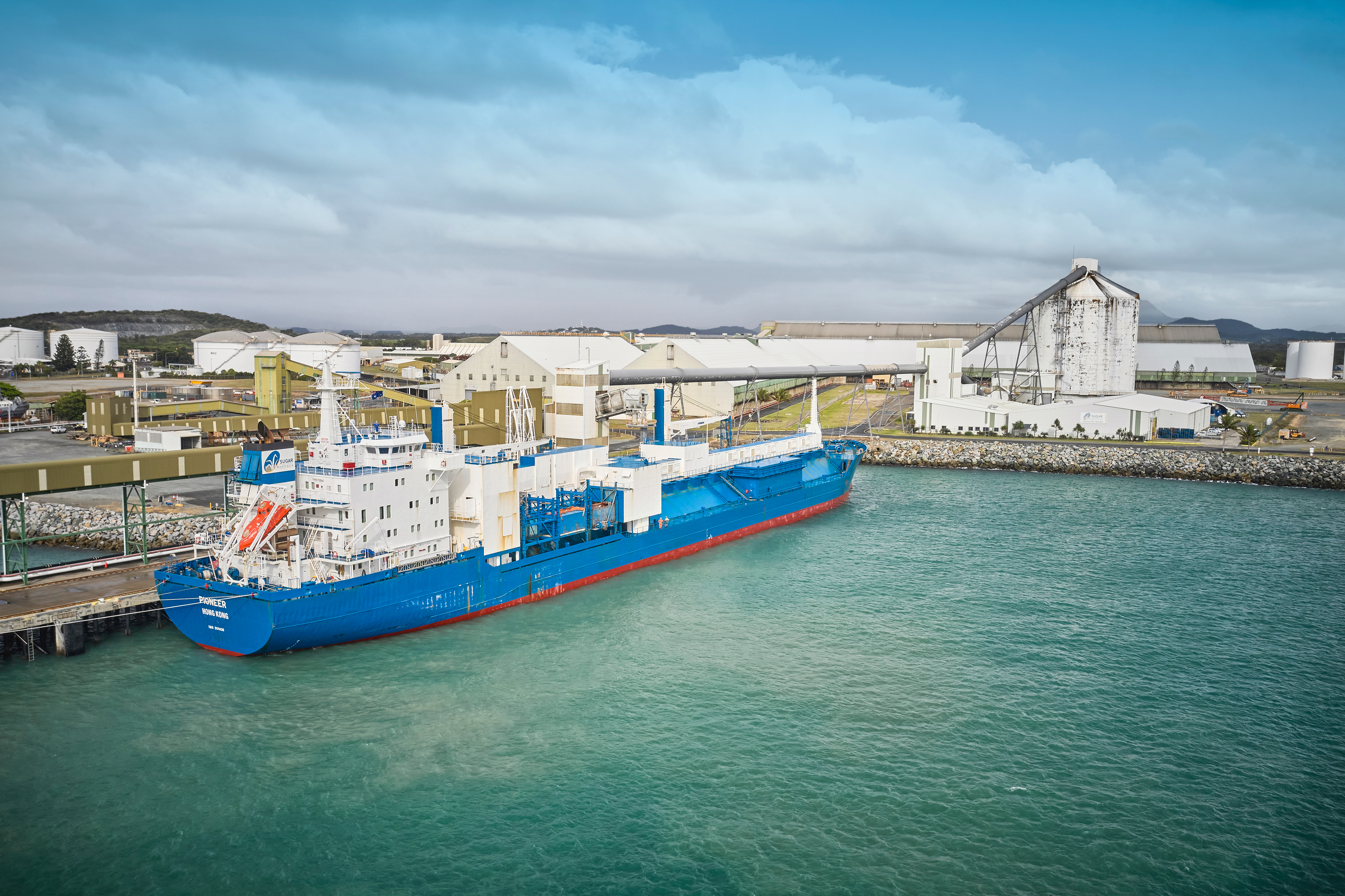 MV Pioneer (1)